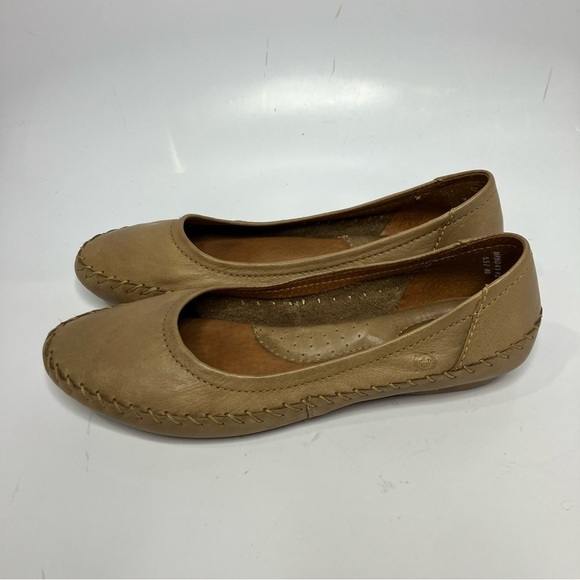 Born tan leather flats slip on shoes size 8.5 - Picture 5 of 7